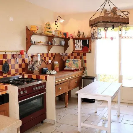Agay Sleeps 8 Pool Air Con Wifi Сен-Рафаель